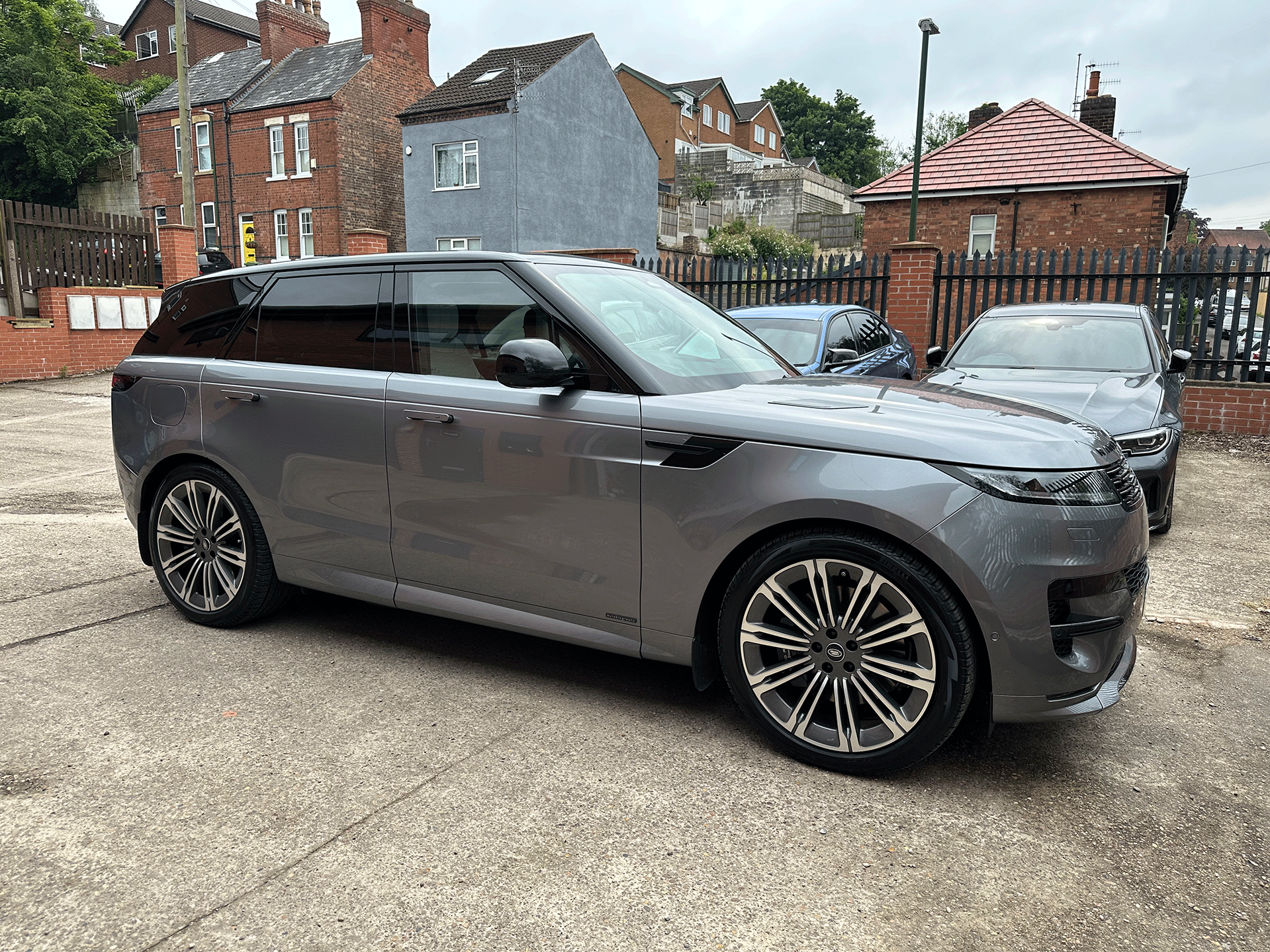 Land Rover - Range Rover L461 Official Activations - Retrofits - Soft Close