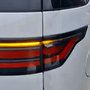 Discovery 5 - L464 - Rear Animated Indicators